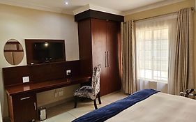 Booth Suite Hotel Mafikeng